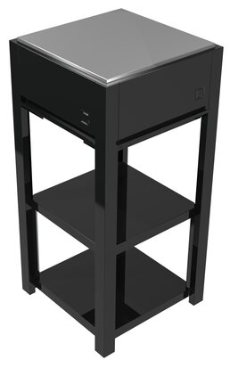 de Shelf Black in de staander Leg