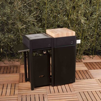 OneQ Front Black